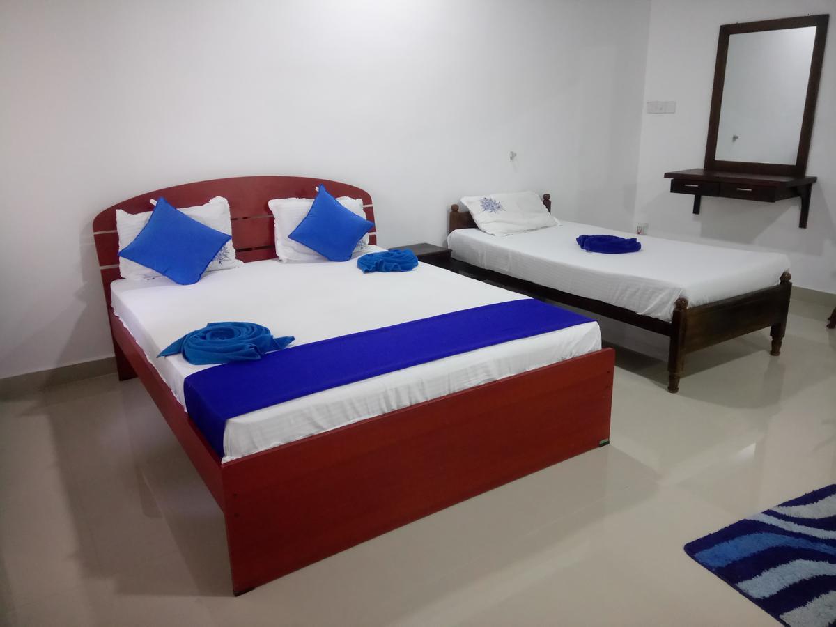 Oasis Beach Hotel Negombo Exterior foto