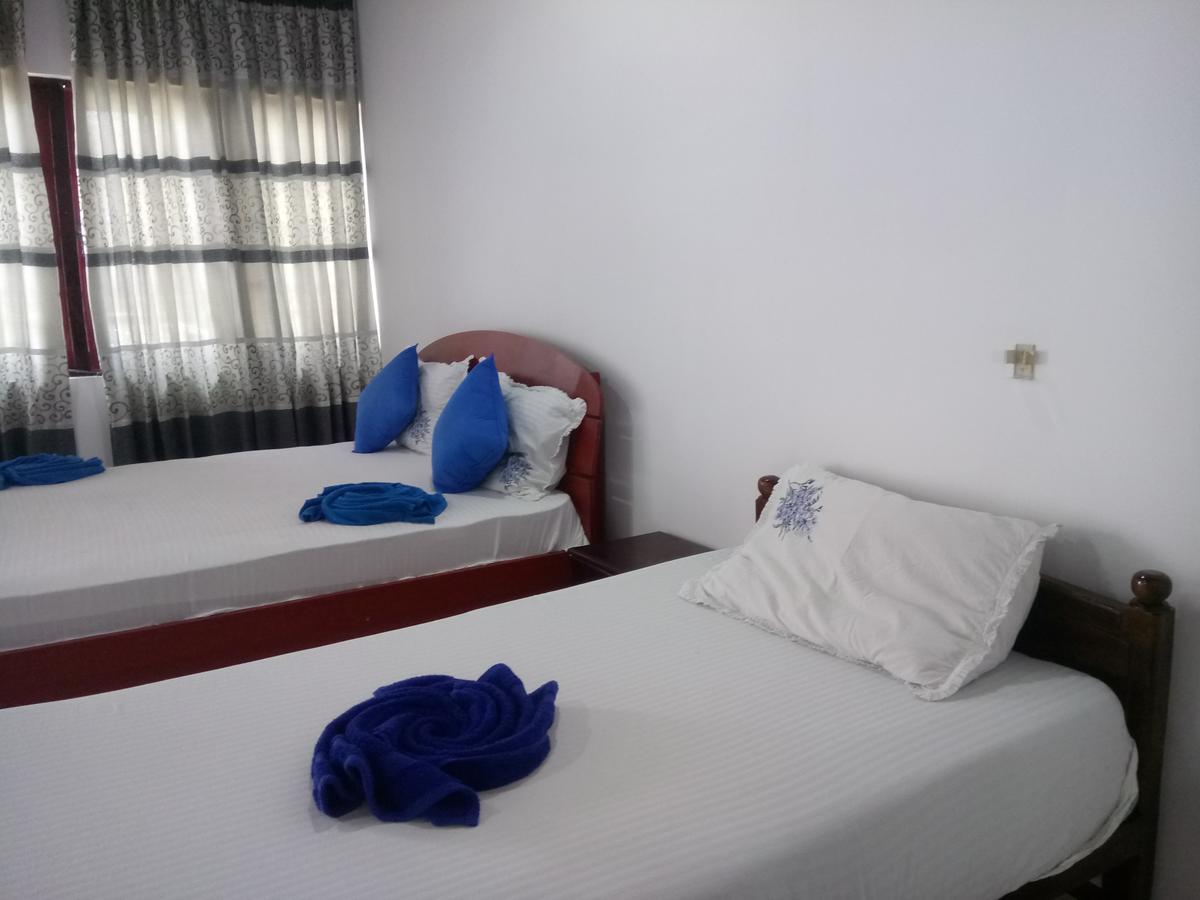 Oasis Beach Hotel Negombo Exterior foto